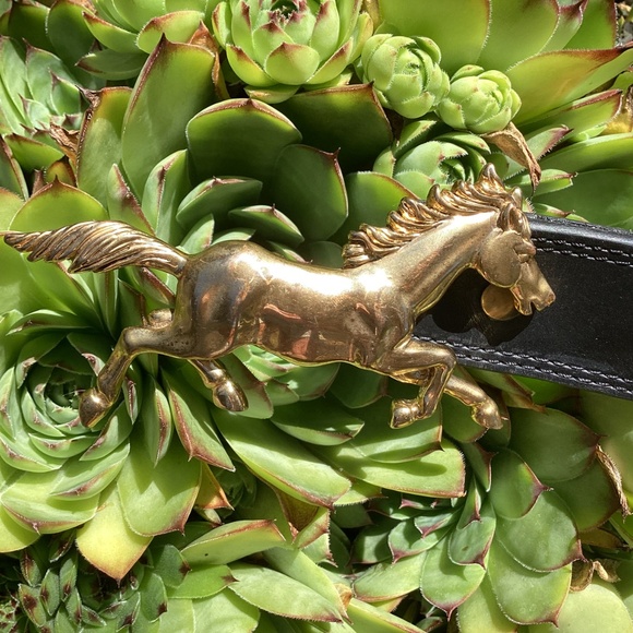 Vintage Gold Tone Running Horse Belt - Picture 4 of 11